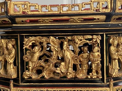 Lot 871 - A RARE ‘ARCHERY SCENE’ LACQUER OFFERING BOX (CHANAB), LATE 19TH CENTURY
