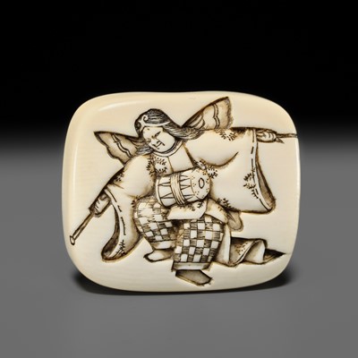 MINKOKU: A FINE IVORY HAKO (BOX) NETSUKE OF A BUTTERFLY DANCER (KOCHO NO MAI)