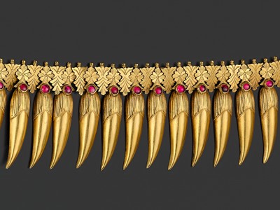 Lot 260 - A RUBY-INSET 18 CARAT GOLD (292 GRAMS) ‘JASMINE BUD’ BRIDAL NECKLACE, MALLIGAI ARUMBU MALAI, TAMIL NADU, 19TH CENTURY