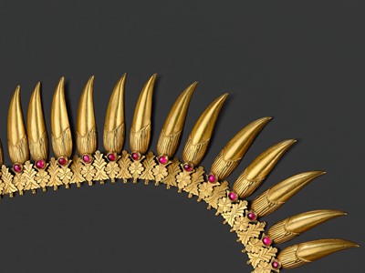 Lot 260 - A RUBY-INSET 18 CARAT GOLD (292 GRAMS) ‘JASMINE BUD’ BRIDAL NECKLACE, MALLIGAI ARUMBU MALAI, TAMIL NADU, 19TH CENTURY