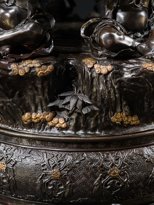 Lot 4 - HAYASHI HARUSADA: A MONUMENTAL (234 CM) PARCEL-GILT BRONZE ‘RYUJIN AND DRAGONS’ EXHIBITION KORO (INCENSE BURNER)