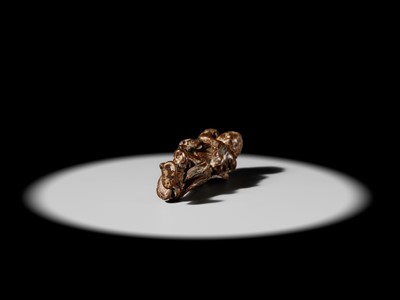 Lot 100 - A POWERFUL SAISHIKI NETSUKE OF TEKKAI SENNIN, STYLE OF YOSHIMURA SHUZAN