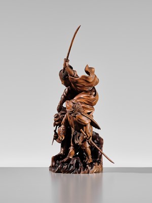 Lot 184 - HIKATA SESSHU: AN EXCEPTIONAL AND LARGE CARVED WOOD ‘MINAMOTO NO YOSHITSUNE TRAINING WITH THE TENGU’ OKIMONO
