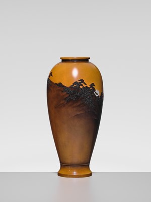 Lot 15 - JOMI EISUKE II: A SUPERB INLAID BRONZE ‘FULL MOON RISING ABOVE A PINE GROVE’ VASE