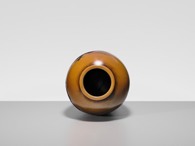 Lot 15 - JOMI EISUKE II: A SUPERB INLAID BRONZE ‘FULL MOON RISING ABOVE A PINE GROVE’ VASE