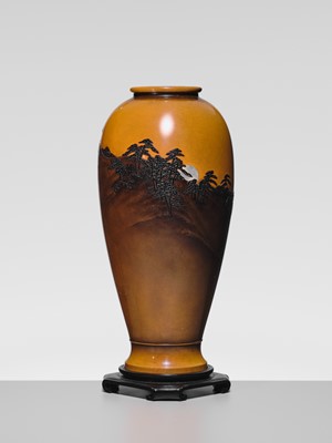 Lot 15 - JOMI EISUKE II: A SUPERB INLAID BRONZE ‘FULL MOON RISING ABOVE A PINE GROVE’ VASE