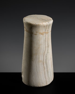 Lot 395 - A BACTRIAN ALABASTER COLUMN IDOL, 3RD-2ND MILLENNIUM BC