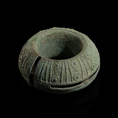 Lot 451 - A PERI-DONGSONIAN ANKLET, BAN CHIANG, 400-200 BC