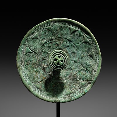 Lot 142 - A RARE ‘SPIRAL’ BRONZE BUCKLE, DIAN KINGDOM, WESTERN HAN DYNASTY, CIRCA 2ND CENTURY BC