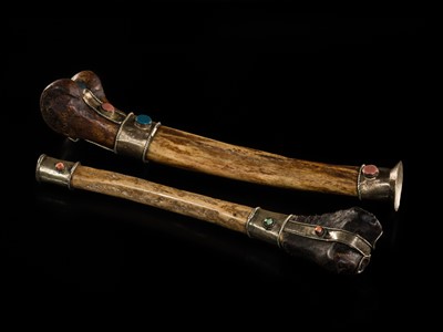 Lot 16 - A PAIR OF CORAL AND TURQUOISE-INLAID BONE FLUTES, KANGLING, 19TH CENTURY