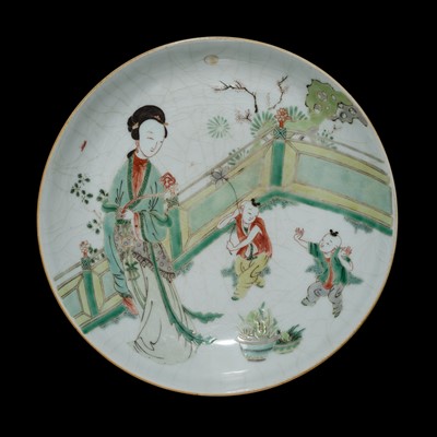 Lot 290 - A FAMILLE VERTE ‘LADY AND BOY’ PORCELAIN DISH, LATE QING DYNASTY
