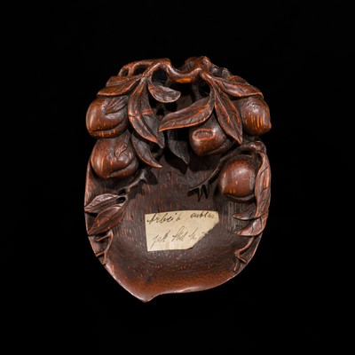 Lot 172 - A BAMBOO ROOT ‘PEACH’ BRUSH WASHER, QING DYNASTY