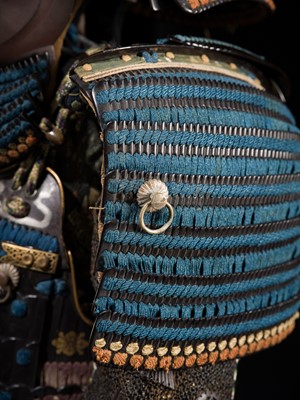 Lot 91 - SAOTOME: AN IMPRESSIVE OKEGAWA NIMAI-DO GUSOKU (TWO-PIECE CUIRASS ARMOR) AND SUJIBACHI KABUTO, WITH NKBKHK KOSHU TOKUBETSU KICHO (ESPECIALLY IMPORTANT) SHIRYO CERTIFICATE
