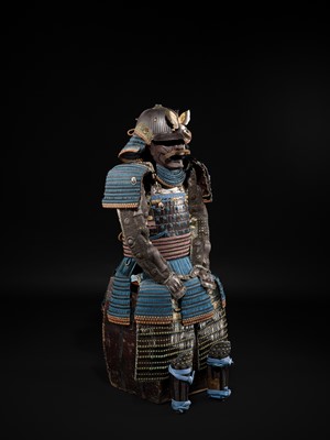 Lot 91 - SAOTOME: AN IMPRESSIVE OKEGAWA NIMAI-DO GUSOKU (TWO-PIECE CUIRASS ARMOR) AND SUJIBACHI KABUTO, WITH NKBKHK KOSHU TOKUBETSU KICHO (ESPECIALLY IMPORTANT) SHIRYO CERTIFICATE