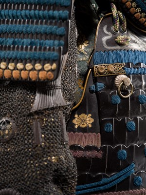 Lot 91 - SAOTOME: AN IMPRESSIVE OKEGAWA NIMAI-DO GUSOKU (TWO-PIECE CUIRASS ARMOR) AND SUJIBACHI KABUTO, WITH NKBKHK KOSHU TOKUBETSU KICHO (ESPECIALLY IMPORTANT) SHIRYO CERTIFICATE