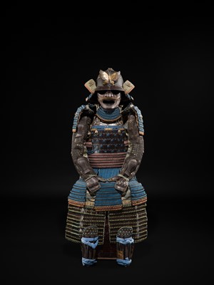 Lot 91 - SAOTOME: AN IMPRESSIVE OKEGAWA NIMAI-DO GUSOKU (TWO-PIECE CUIRASS ARMOR) AND SUJIBACHI KABUTO, WITH NKBKHK KOSHU TOKUBETSU KICHO (ESPECIALLY IMPORTANT) SHIRYO CERTIFICATE