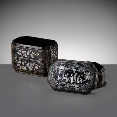 Lot 180 - A MOTHER-OF-PEARL INLAID BLACK LACQUER TIERED QUADRILOBED BOX AND COVER, MING DYNASTY