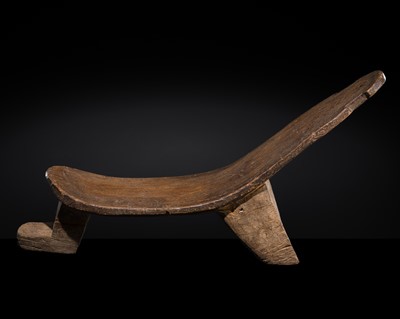 Lot 541 - A MASSIVE LOBI WOOD ANTHROPOMORPHIC CHAIR, BURKINA FASO, 19TH-EARLY 20TH CENTURY