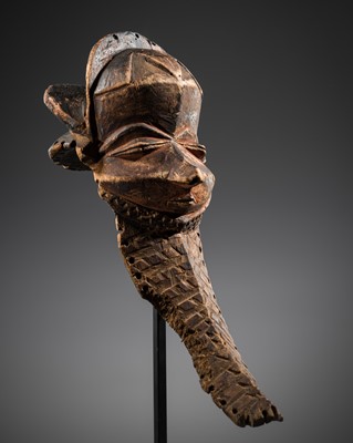 Lot 535 - A PENDE WOOD RITUAL MASK, MBUYA MUYOMBO, CIRCA 1900-FIRST THIRD OF 20TH CENTURY