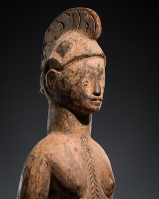 Lot 538 - AN IGBO WOOD FIGURE, ALUSI, NIGERIA, FIRST HALF OF 20TH CENTURY