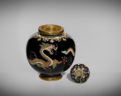 Lot 143 - NAMIKAWA YASUYUKI: A MAGNIFICENT BLACK-GROUND CLOISONNÉ ENAMEL ‘WRITHING DRAGONS’ SPHERICAL JAR AND COVER