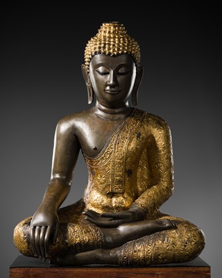 Lot 470 - A GILT-LACQUERED BRONZE FIGURE OF BUDDHA, RATTANAKOSIN KINGDOM