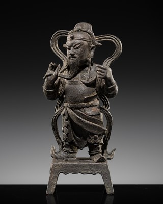Lot 127 - A BRONZE FIGURE OF GUANDI, MING DYNASTY