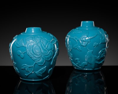 Lot 169 - AN UNUSUAL PAIR OF CARVED OPAQUE TURQUOISE GLASS ‘BIRDS AND FLOWERS’ VASES, QING DYNASTY