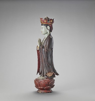 Lot 1194 - A VIETNAMESE LACQUERED WOOD STATUE OF GUANYIN