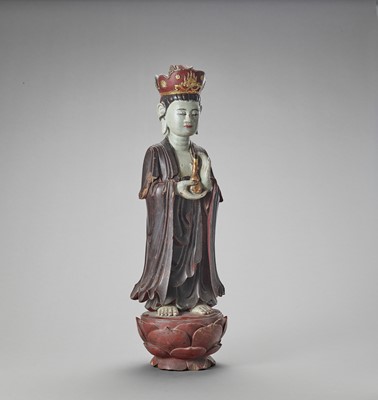 Lot 1194 - A VIETNAMESE LACQUERED WOOD STATUE OF GUANYIN