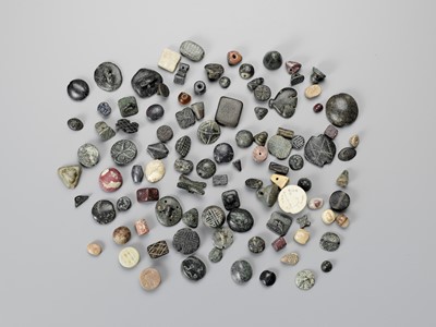 Lot 1333 - AN AMAZING COLLECTION OF 101!!! NEAR EAST ANCIENT SEALS AND BEADS