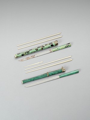 Lot 882 - A PAIR OF TRAVEL UTENSILS, LATE QING