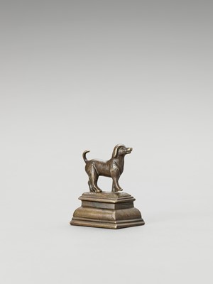 Lot 1226 - A SOUTH INDIAN MINIATURE BRONZE OF A STANDING DOG, 19th CENTURY