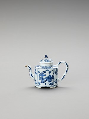 Lot 1101 - A LOBED BLUE AND WHITE PORCELAIN TEAPOT