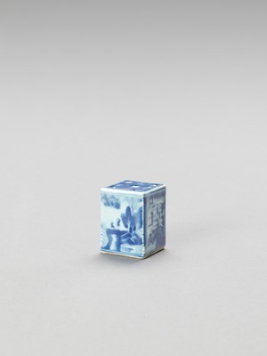Lot 780 - A BLUE AND WHITE PORCELAIN INKWELL