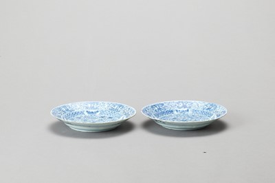 Lot 758 - A PAIR OF ‘FLORAL SCROLL’ BLUE AND WHITE PORCELAIN DISHES