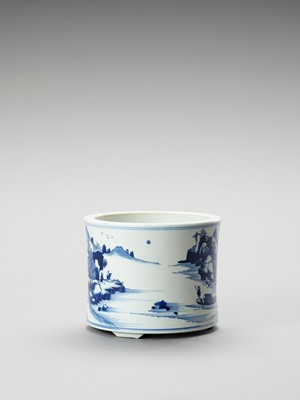 Lot 1147 - A FIGURATIVE BLUE AND WHITE PORCELAIN BRUSHPOT