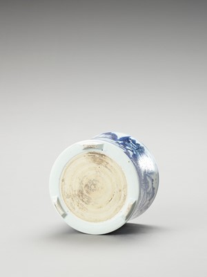 Lot 1147 - A FIGURATIVE BLUE AND WHITE PORCELAIN BRUSHPOT