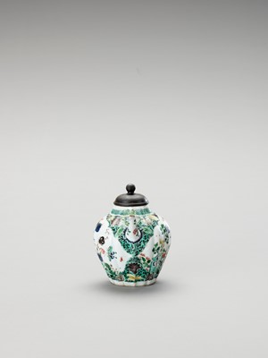 Lot 1121 - A FAMILLE VERTE TEAPOT AND COVER