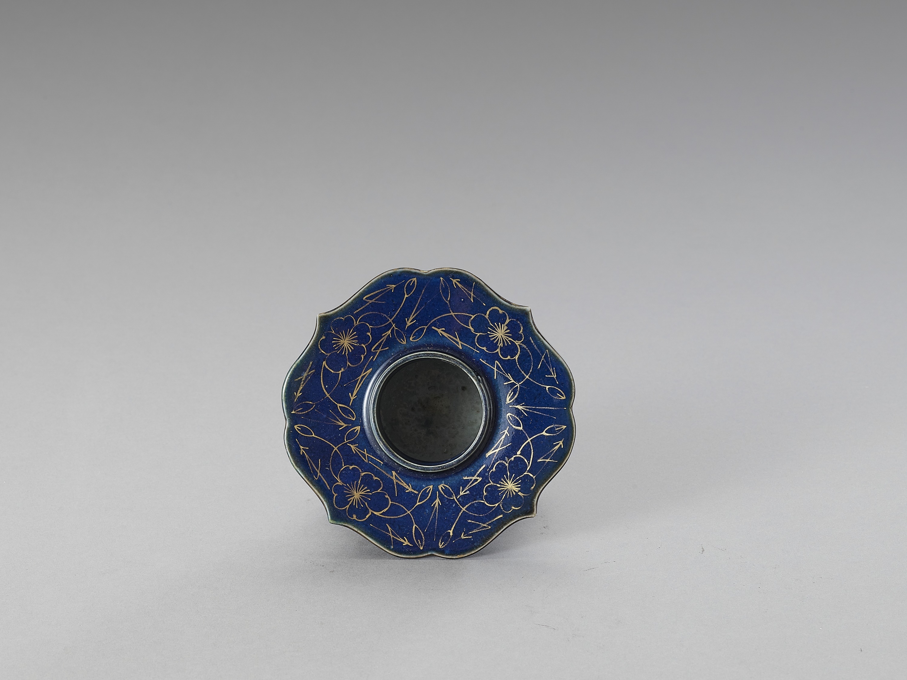Lot 1150 - A POWDER BLUE INKWELL