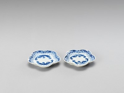 Lot 42 - A SMALL PAIR OF LOBED BLUE AND WHITE PORCELAIN DISHES