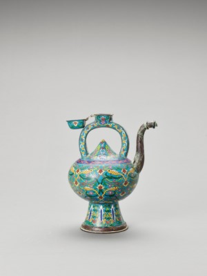 Lot 891 - A CLOISONNE ENAMEL EWER, LATE QING