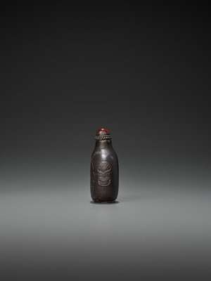 Lot 330 - A FINELY CARVED DUAN STONE SNUFF BOTTLE