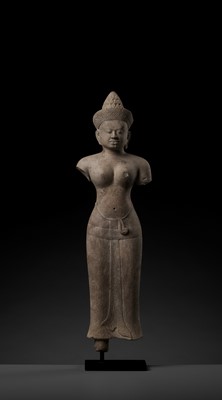 Lot 707 - A SANDSTONE FIGURE OF UMA, ANGKOR PERIOD, BAPHUON STYLE