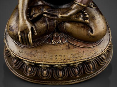 Lot 37 - A PORTRAIT BRONZE OF A MONK, COPPER- AND SILVER-INLAID, 16TH-18TH CENTURY