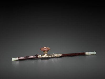 Lot 19 - A BAMBOO OPIUM PIPE WITH HARDSTONE, SILVER AND YIXING CERAMIC FITTINGS, LATE QING TO REPUBLIC
