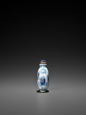 Lot 397 - A DOUCAI PORCELAIN SNUFF BOTTLE, QING DYNASTY