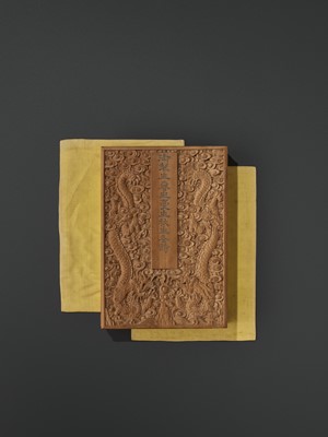 Lot 650 - AN IMPERIAL POETRY ALBUM BY YU MINZHONG (1714-1779), WITH CARVED SANDALWOOD COVERS, QIANLONG