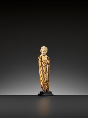 Lot 571 - A LADY IMMORTAL IVORY FIGURE, MING DYNASTY