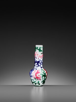 Lot 83 - A FIVE-COLOR OVERLAY GLASS ‘CHILONG’ BOTTLE VASE, QIANLONG MARK AND PERIOD
